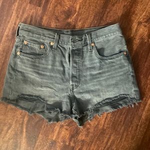 Levi’s 501 black shorts